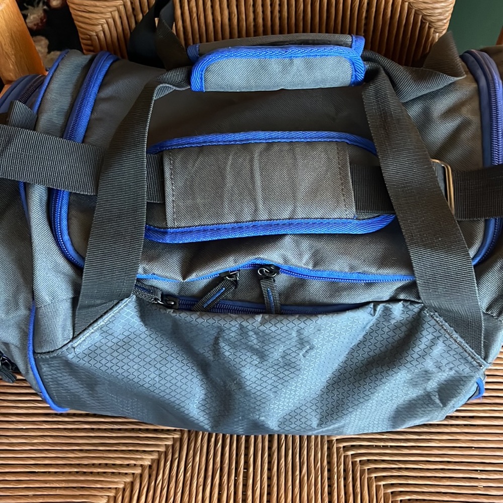 C9 by Champion Gym Duffle Travel Bag  Grey Royal Blue Trim 17”x 11” x 10” unisex